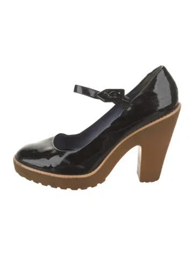 Pre-owned Marc Jacobs Patent Leather Pumps In Black