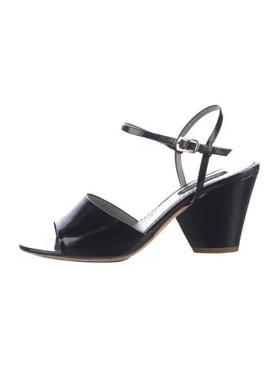 Pre-owned Marc Jacobs Patent Leather Sandals In Black