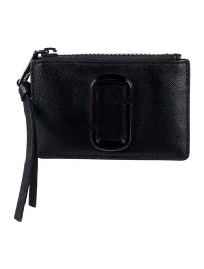 Pre-owned Marc Jacobs Patent Leather Wristlet In Black