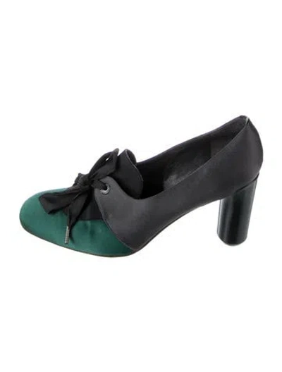 Pre-owned Marc Jacobs Satin Pumps In Black