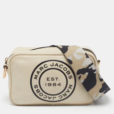 Pre-owned Marc Jacobs Signet Flash Off White Leather Camera Bag