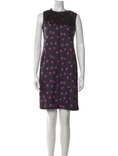Pre-owned Marc Jacobs Silk Knee-length Dress In Purple