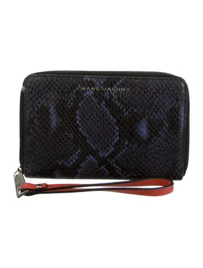 Pre-owned Marc Jacobs Snakeskin Printed Wristlet In Blue