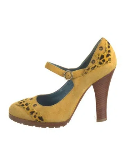 Pre-owned Marc Jacobs Suede Pumps In Yellow