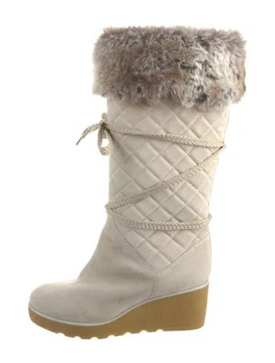 Pre-owned Marc Jacobs Suede Snow Boots In Neutrals