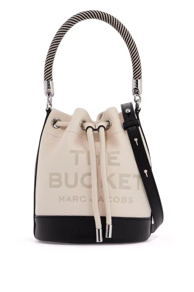 Marc Jacobs The Colorblock Leather Bucket Bag In 白色的