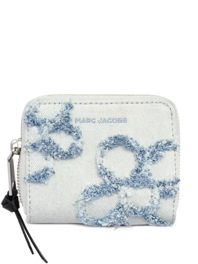 Marc Jacobs The Daisy Denim Wallet In Blue
