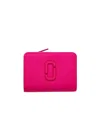 Marc Jacobs The J Leather Wallet In Pink