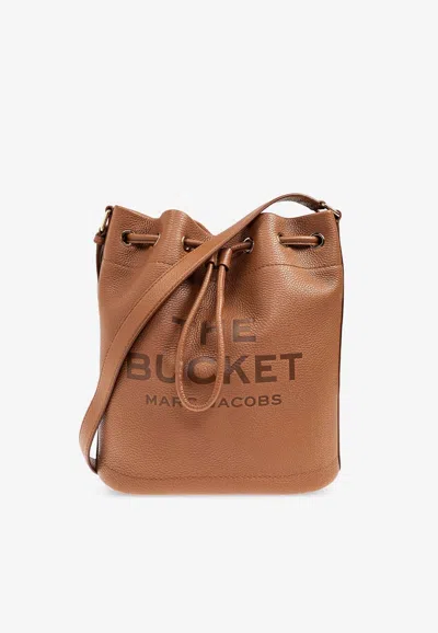 Marc Jacobs The Leather Shoulder Bucket Bag In Buff