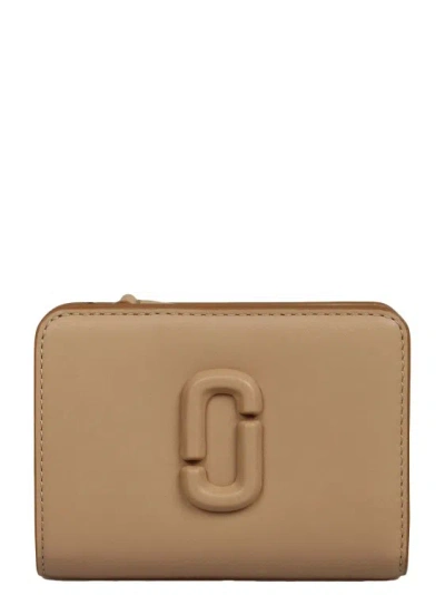 Marc Jacobs The Leather J Marc Mini Compact Wallet In Brown