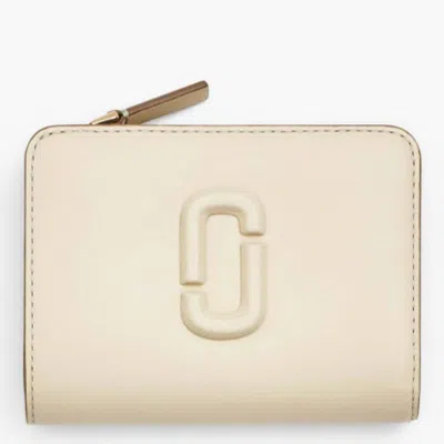 Marc Jacobs The Leather J Marc Mini Compact Wallet In ["white"]
