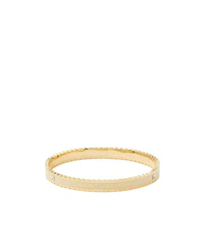 Marc Jacobs The Medallion Scalloped Bangle In Yellow