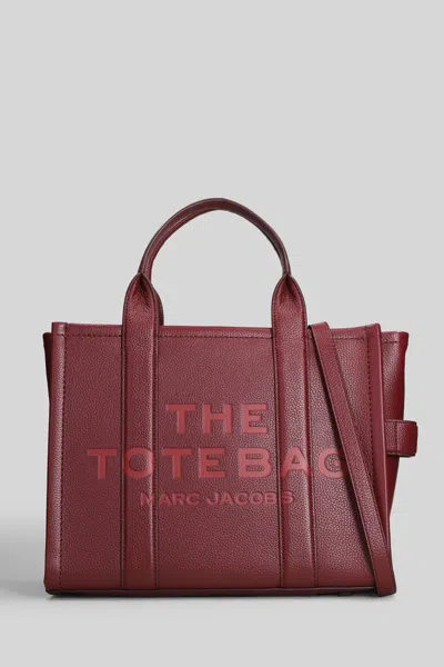 Marc Jacobs The Medium Tote Tote In Red