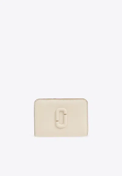 Marc Jacobs The Mini J Marc Leather Compact Wallet In White