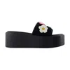 Marc Jacobs The Platform Sandals In Black