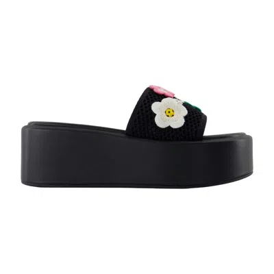 Marc Jacobs The Platform Sandals In Black
