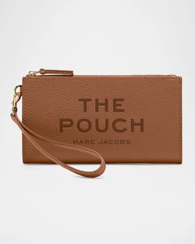 MARC JACOBS THE POUCH GRAIN LEATHER WRISTLET