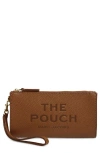 Marc Jacobs Pochette The Leather Pouch Argan Oil In Brown