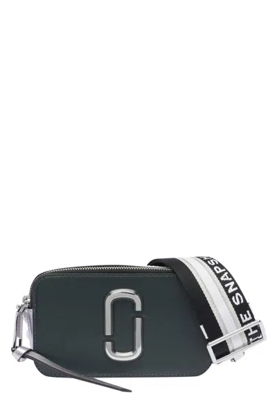 Marc Jacobs The Snapshot Logo Plaque Crossbody Bag In Green