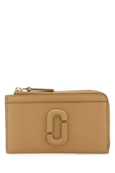 Marc Jacobs The Top Zip Multi Wallet In Brown