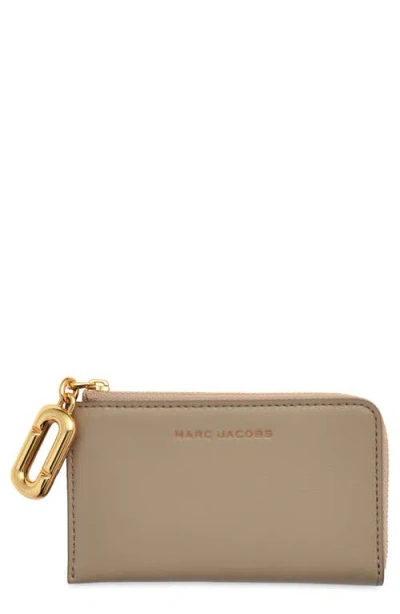 Marc Jacobs The Top Zip Multi Wallet In Brown