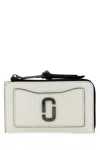 Marc Jacobs White Leather Utility Snapshot Wallet