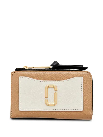 Marc Jacobs The Utility Snapshot Top Zip Multi Wallet In Neutral