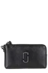 Marc Jacobs The Wristlet In Black