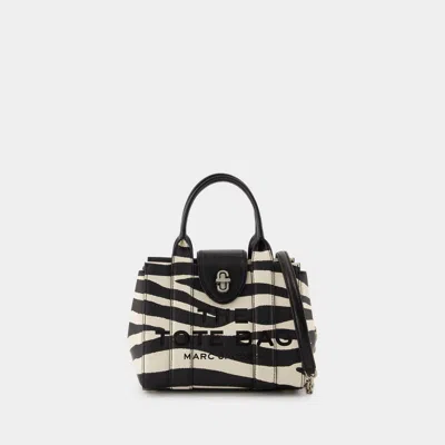 Marc Jacobs Totes In Black