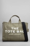 MARC JACOBS TRAVELER TOTE IN GREEN COTTON