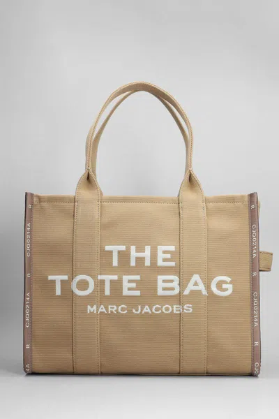 Marc Jacobs Traveler Tote Tote In Neutral