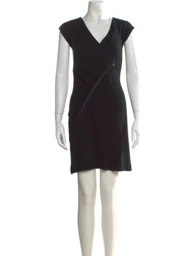 Pre-owned Marc Jacobs V-neck Knee-length Dress In Black