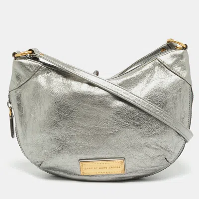 Pre-owned Marc Jacobs Washed Up Metallic Leather Crossbody Bag In Silver