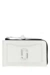 MARC JACOBS WHITE LEATHER THE UTILITY TOP ZIP MULTI WALLET