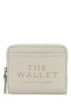 Marc Jacobs Women Ivory Leather Wallet