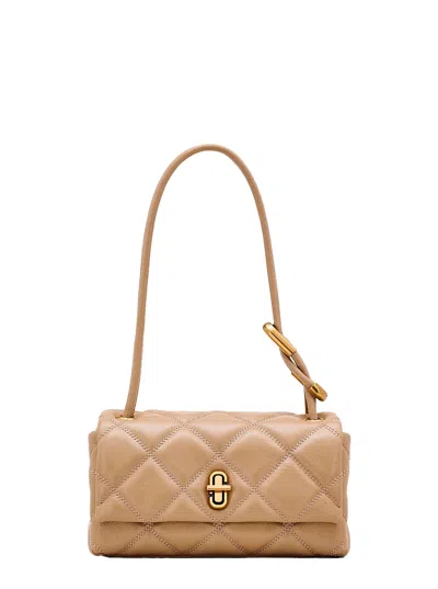 Marc Jacobs Women 'mini Dual' Beige Quilted Crossbody Bag With Turn-lock Closure And Adjustable Shou In White