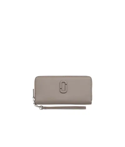 Marc Jacobs Zipper Wallet In Nude