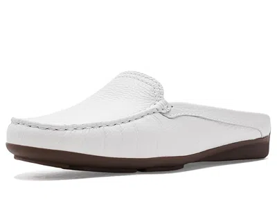 Marc Joseph New York Briarwood Court In White