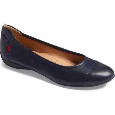Marc Joseph New York Peters St. Flat In Navy Napa