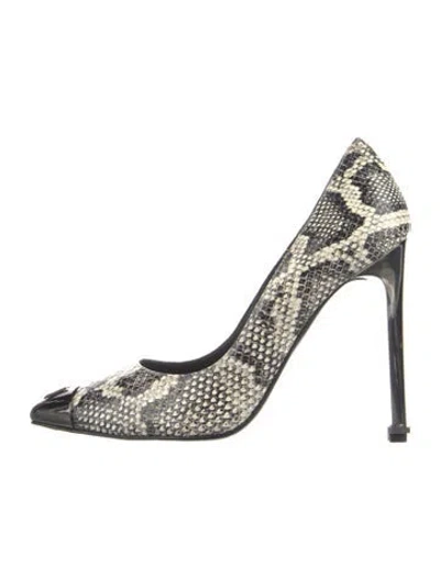 Pre-owned Marcell Von Berlin Embossed Leather Animal Print Pumps In Blue