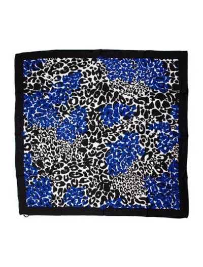 Pre-owned Marcell Von Berlin Silk Printed Scarf In Blue