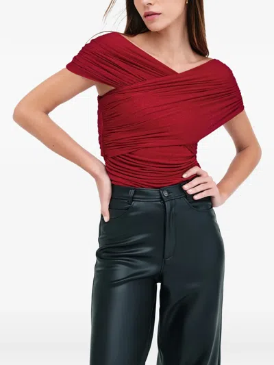 Marcella Alyssa 缩褶肩带上衣 In Red