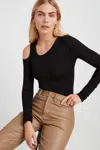Marcella Halsey Top In Black