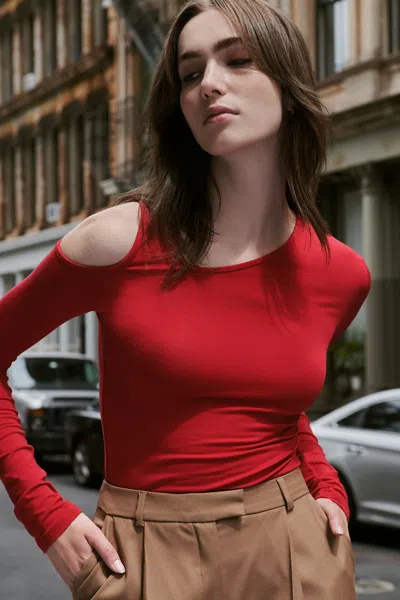 Marcella Halsey Top In Red
