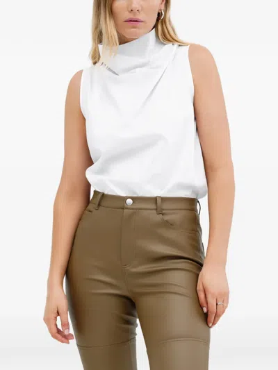 Marcella Minna Sleeveless Top In White