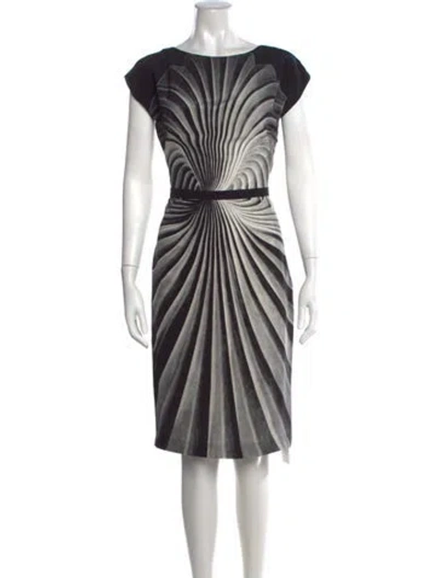 Pre-owned Marco De Vincenzo Silk Knee-length Dress In Black