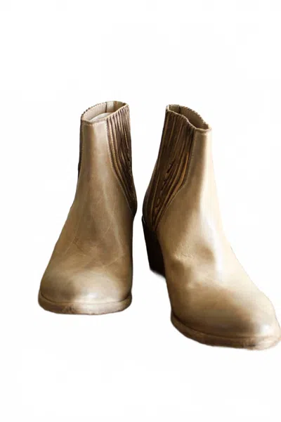 Marco Delli Women's  Pat Boots In Taupe In Gray