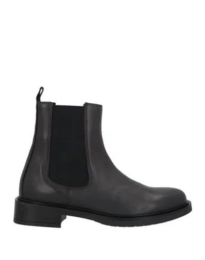 Marco Ferretti Woman Ankle Boots Dark Brown Size 5 Soft Leather