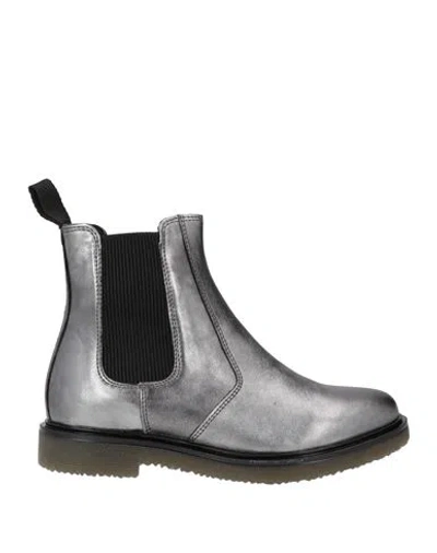 Marco Ferretti Woman Ankle Boots Silver Size 6 Leather