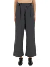 MARGARET HOWELL HIGH-WAISTED CROPPED PANTS WITH PLEATED FRONT